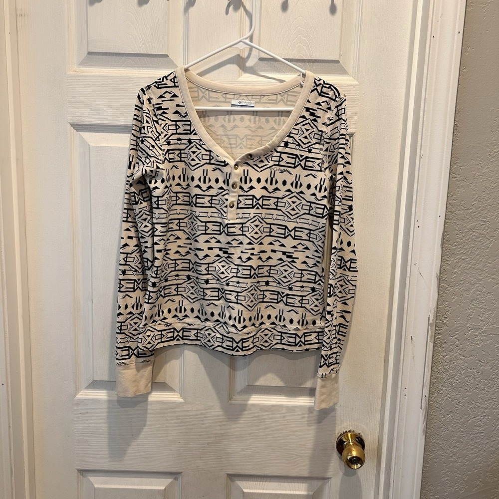 Columbia Womens Holly HIdeaway Long‎ Sleeve Henley Geometric Print Shirt Size M
